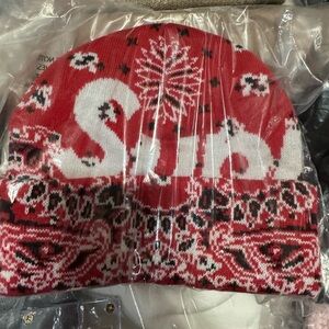 Supreme Bandana Big Logo Beanie Red Brand new in bag